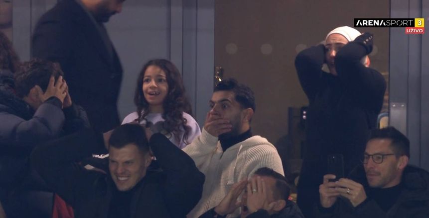 رد فعل زوجة وشقيق محمد صلاح بعد إهداره ركلة جزاء أمام ريال مدريد