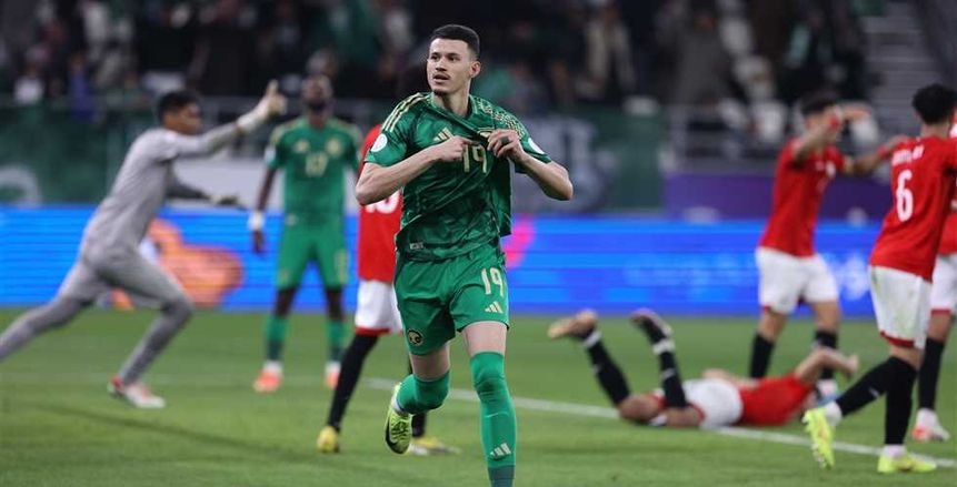 منتخب السعودية يعلن استبعاد «الحمدان» من مباراة الجزائر بسبب الإصابة