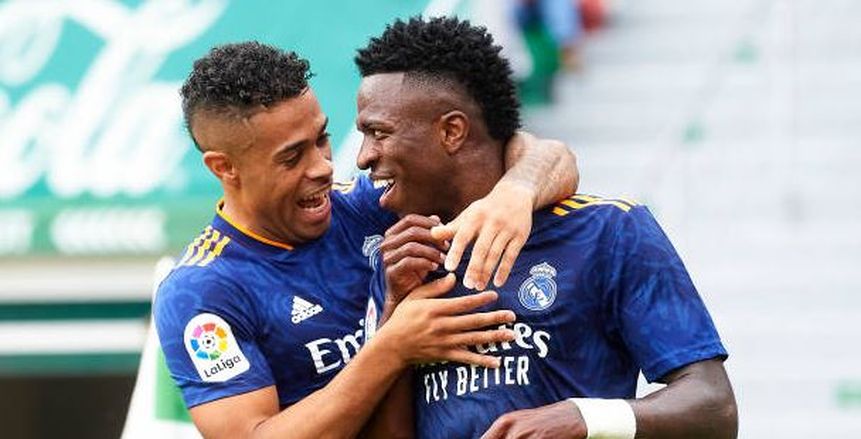 فينيسوس جونيور نجم ريال مدريد يهدد مرمى ليفربول.. وتألق أليسون بيكر