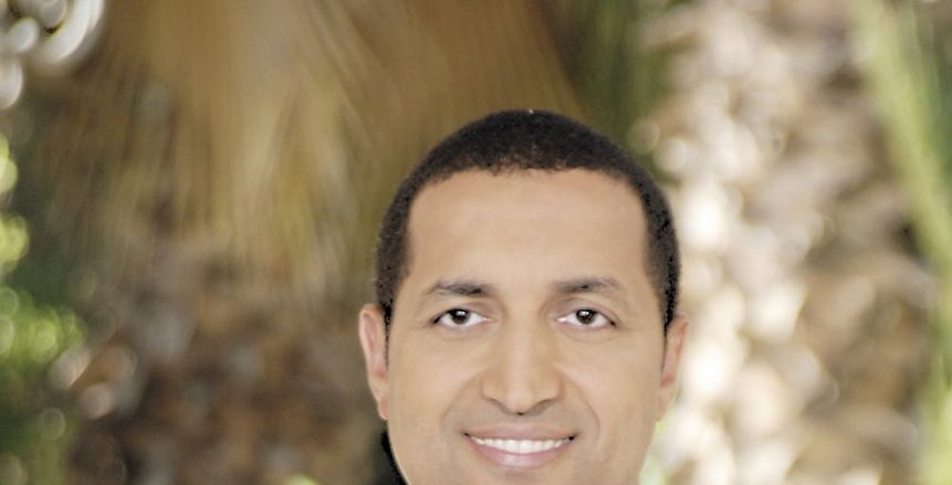 إيهاب الخطيب يكشف وجه التشابه بين أحمد فتحي وعصام الحضري