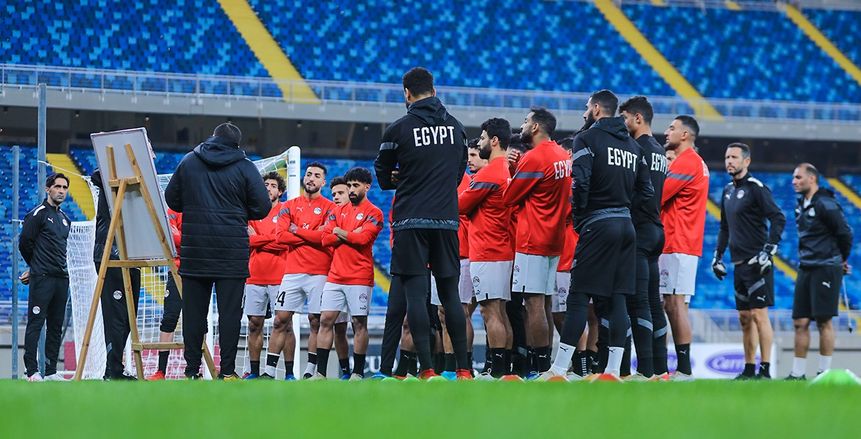 شوبير يفجر مفاجأة بشأن الحارس الثاني لمنتخب مصر في أمم أفريقيا