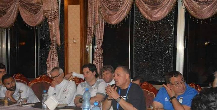 "أبوريدة" يتعهد بعودة الجماهير للمدرجات.. ويؤكد: مصر محظوظة بـ"كوبر"