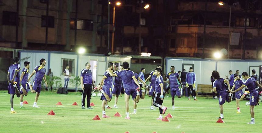 "سليمان" يقود تدريبات المصرى استعداداً للإسماعيلى.. والمدير الفنى يتابع الفريق هاتفياً