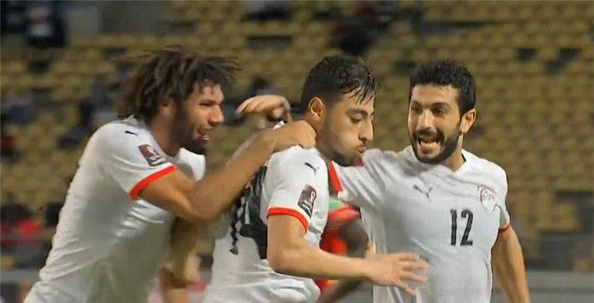 ميدو: أتمنى رحيل أكرم توفيق إلى أياكس