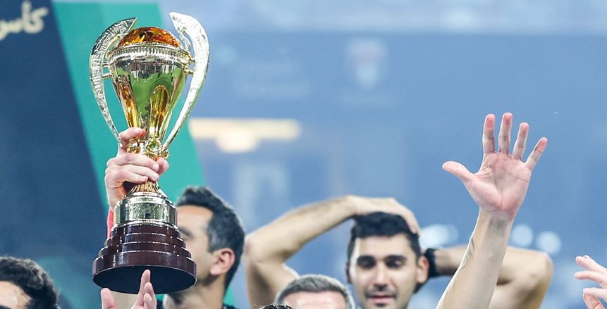 بسبب جراديشار.. تحفظ داخل الأهلي على ضم المهاجم الاسكتلندي روبي يور