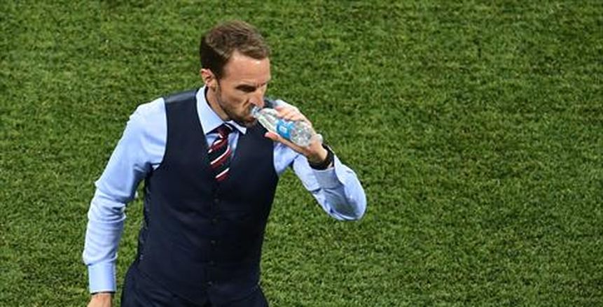رغم أناقته.. مدرب المنتخب الإنجليزي يظهر بملابس متواضعة في مونديال روسيا