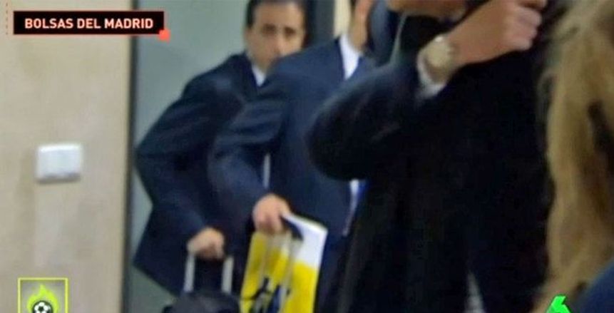 "الماركا" تتهم فياريال بإعطاء الحكام "شنط هدايا"