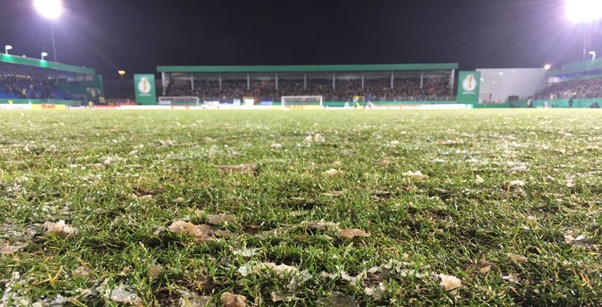 بالصور| إلغاء مباراة دورتموند ولوتة بالكأس بسبب الأمطار