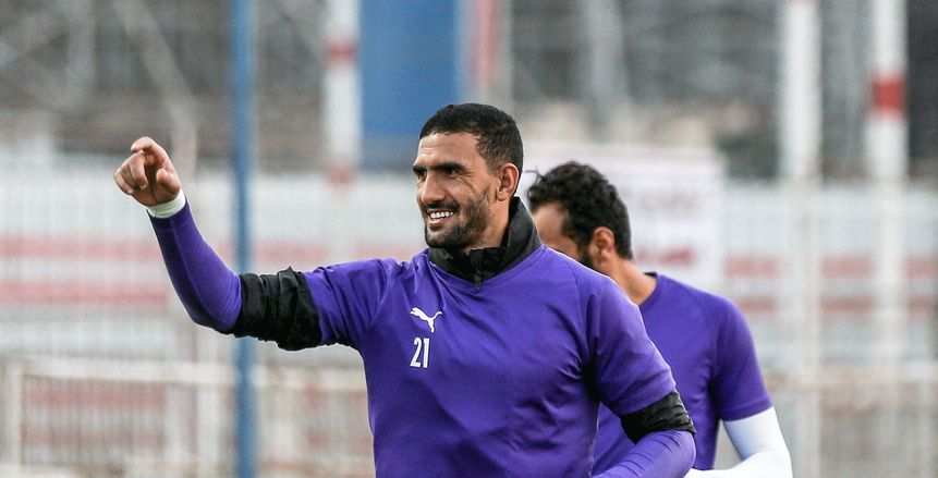 السوبر 11 يحيي آمال «الأهلاوية».. ماذا قدم محمد عواد أمام الأحمر؟