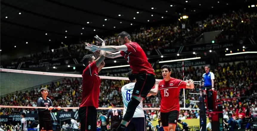 منتخب مصر للطائرة يهزم تونس 3-2 ويقترب من التأهل لأولمبياد باريس 2024