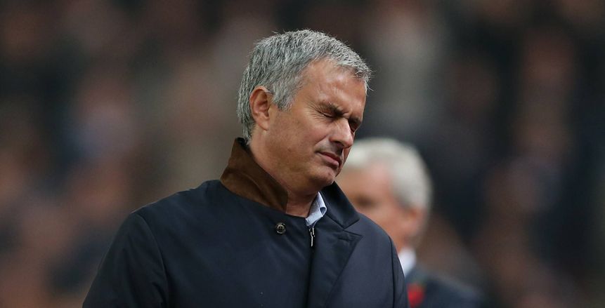 جماهير مانشستر يونايتد تطالب برحيل مورينيو