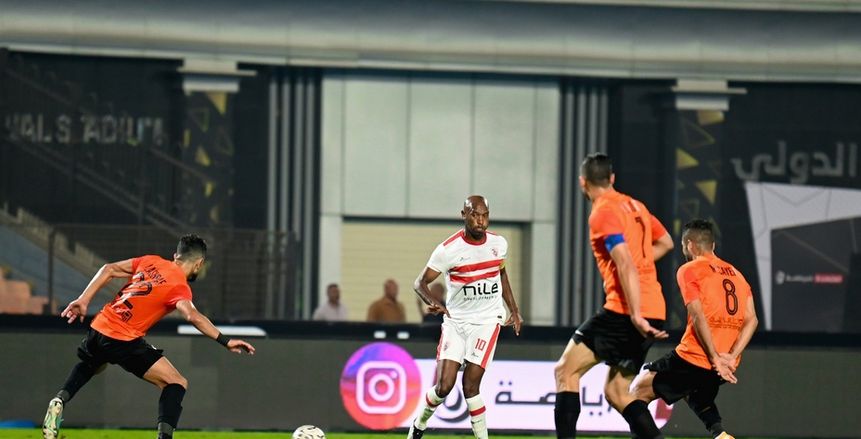 أول تعليق من لاعب الزمالك على «خناقته» مع محمود قاعود عقب مباراة البنك