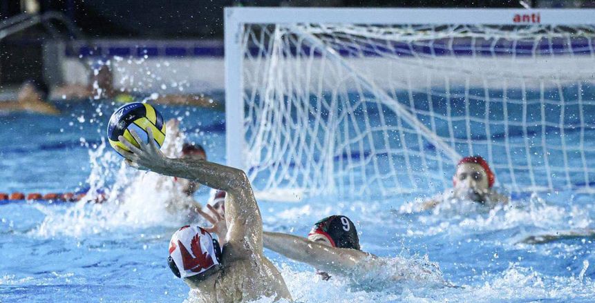مجلس الزمالك ينهي أزمة عقود 18 لاعبا في قطاع ألعاب الماء