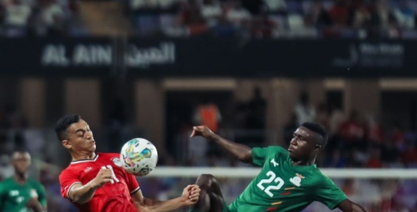 طاقم حكام إماراتي يدير مباراة مصر والجزائر الودية