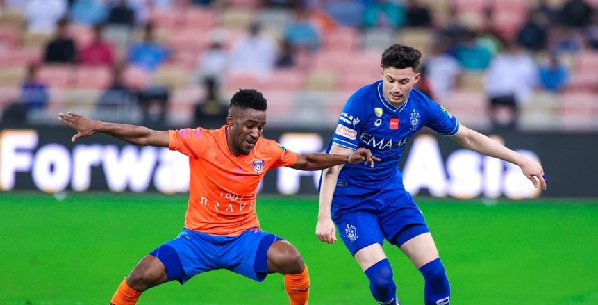 الهلال يقترب من لقب الدوري السعودي بفضل تألق سالم الدوسري
