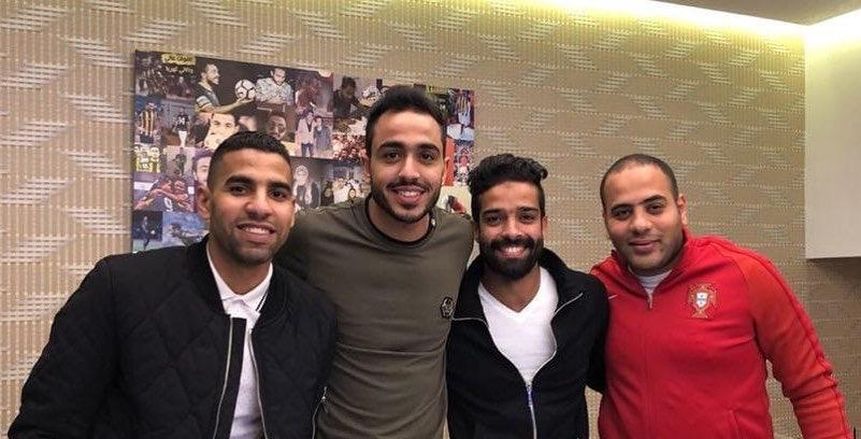 مؤمن زكريا يحتفل بتوقيع كهربا للأهلي: "جمعة مباركة"