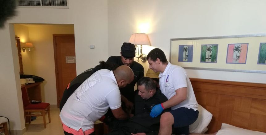 اللحظات الأخيرة..ولاء حافظ أول مصاب شلل رباعي يستعد لتنفيذ "أطول غطسة"