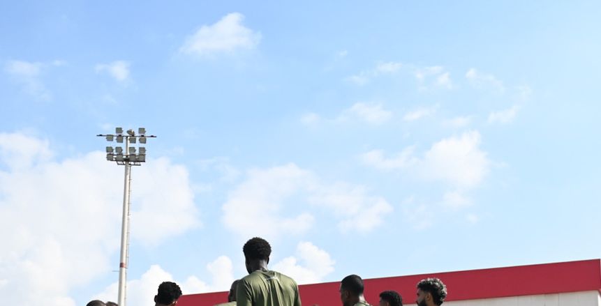 حفل عشاء لبعثة الزمالك في ليبيا.. ومؤتمر صحفي للنجم المعتزل خالد حسين