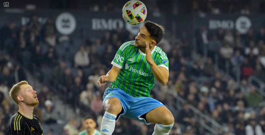سياتل يطيح بلوس أنجلوس إف سي ويصعد لنهائي الغرب بكأس الدوري الأمريكي