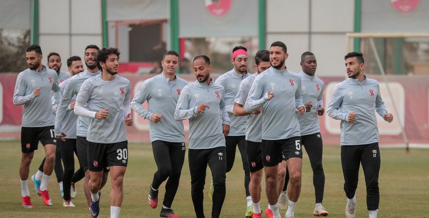 موسيماني يمنح لاعبي الأهلي راحة غدا.. ويتابع مواجهة سموحة والمحلة
