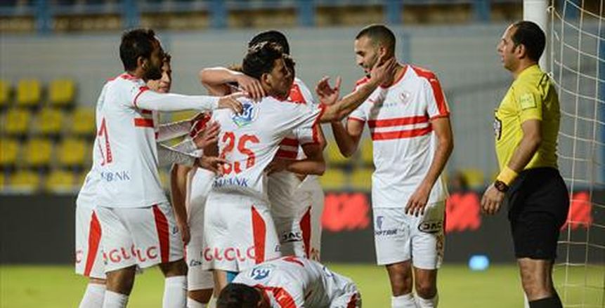 حافلة الزمالك تصل استاد الجيش بالسويس لمواجهة الطلائع