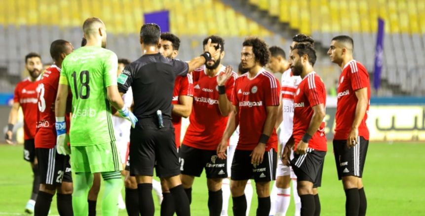 محمد ناصف ظهير طلائع الجيش يعترض على حكم مباراة الزمالك