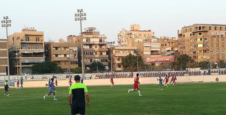 وفد الاتحاد الأفريقي يتفقد ملعب النصر استعدادًا للأمم الأفريقية