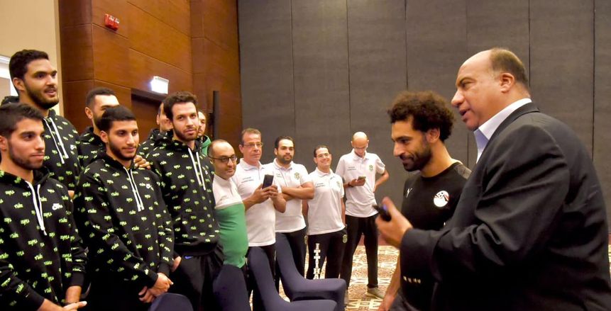 محمد مصيلحى يوجه رسالة خاصة لمحمد صلاح «فخر العالم»