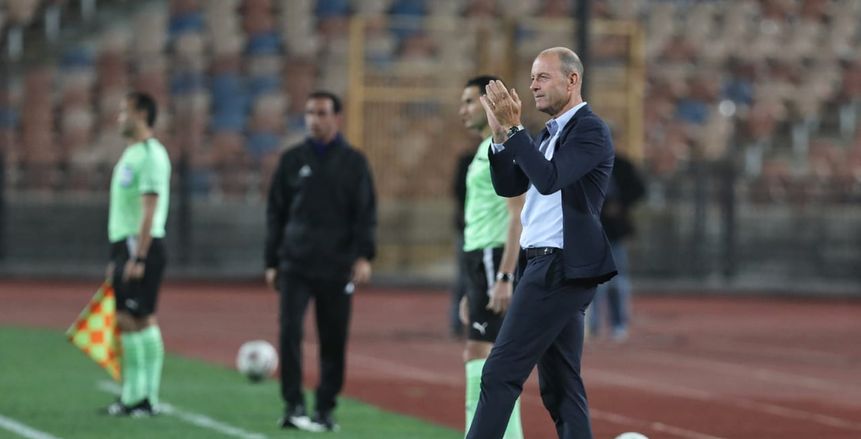 لماذا حصل لاعبي الأهلي على إجازة 5 أيام؟.. خطة توروب لموجهتي بيراميدز والزمالك
