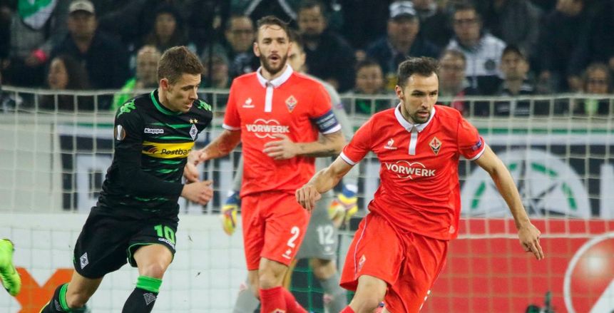 بالفيديو| بيرنارديسكي يخطف الفوز للفيولا من قلب جلادباخ بالدوري الأوروبي