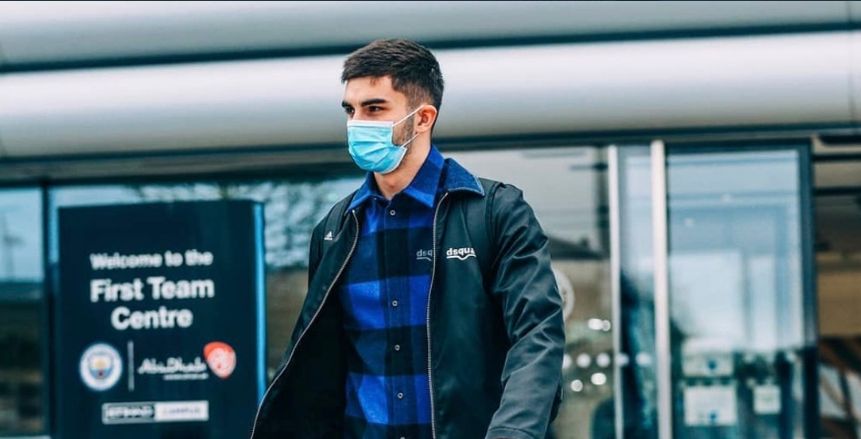 برشلونة يعلن إصابة توريس وبيدري بفيروس كورونا