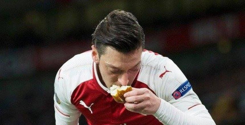 بالصور| «أوزيل»: عيد مبارك لكل من يحتفل اليوم