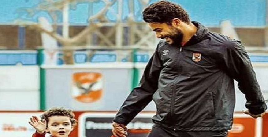 ياسر إبراهيم يحتفل بعيد ميلاد نجله (فيديو)