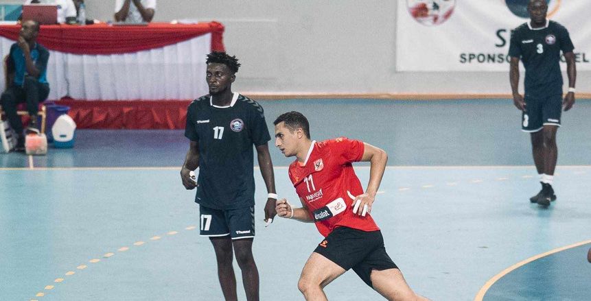 عبدالعزيز إيهاب: سنصالح جمهور الأهلي بالتتويج ببطولة أفريقيا لكرة اليد