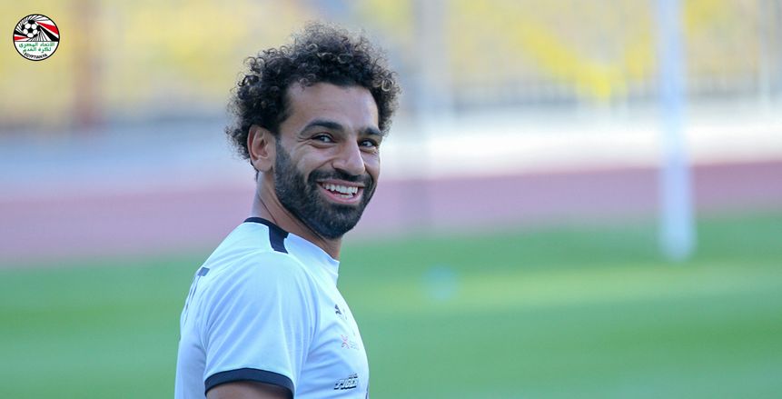 ابتسامة وحديث خاص.. تفاصيل الظهور الأول لـ محمد صلاح بمران المنتخب «صور»