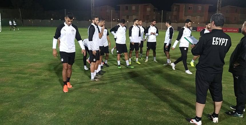 المنتخب الأولمبي يختتم معسكره بالعين السخنة استعداد للأمم الأفريقية (صور)