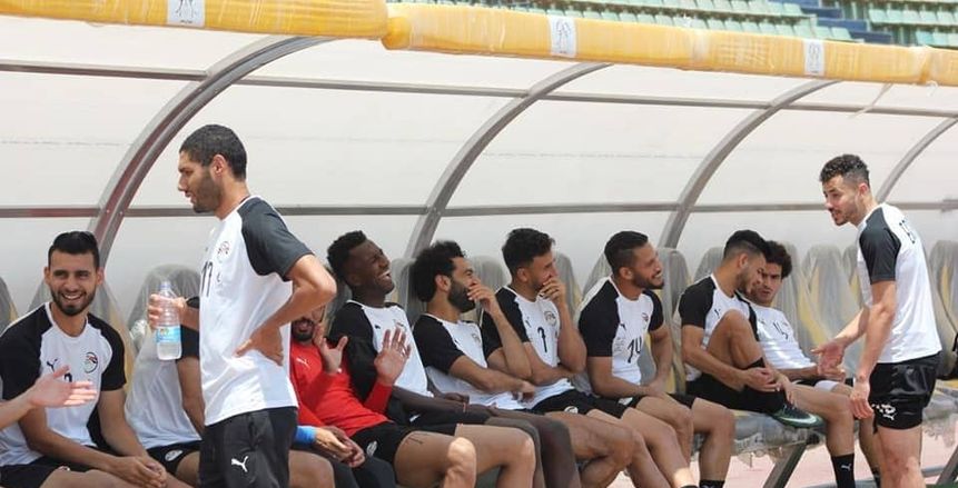 فرمان لبدلاء المنتخب بالتركيز خوفًا من الإصابات.. وتعليمات فنية للحراس