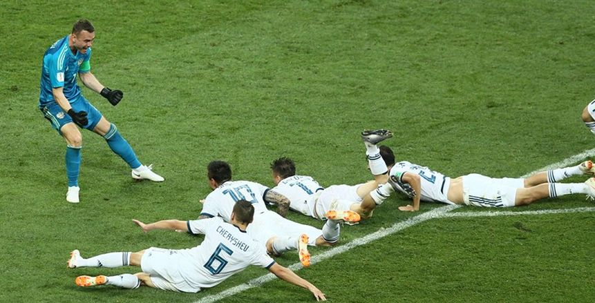 «أكينفيف» رجل مباراة روسيا وإسبانيا