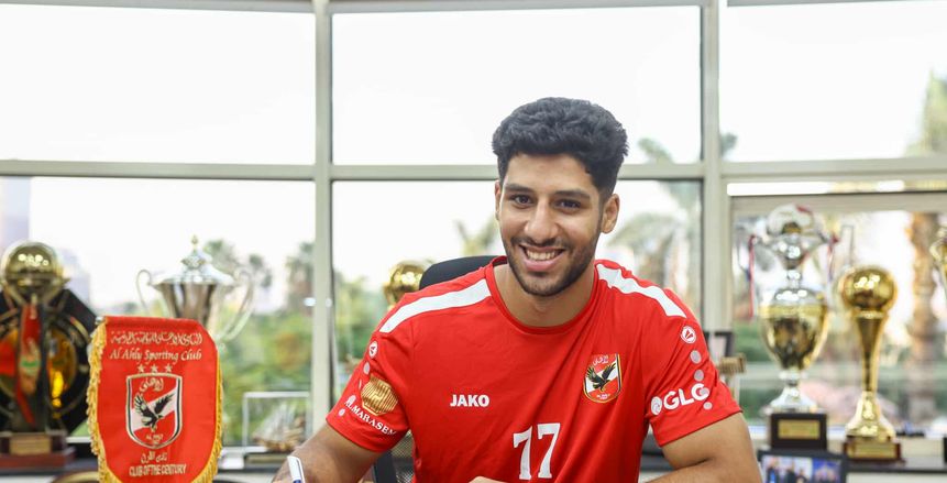 الأهلي يضم على الفولي قادما من هليوبوليس لتدعيم فريق اليد