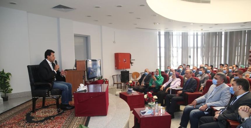 أشرف صبحي: المنشآت الشبابية والرياضية جاهزة لاستضافة البطولات الدولية