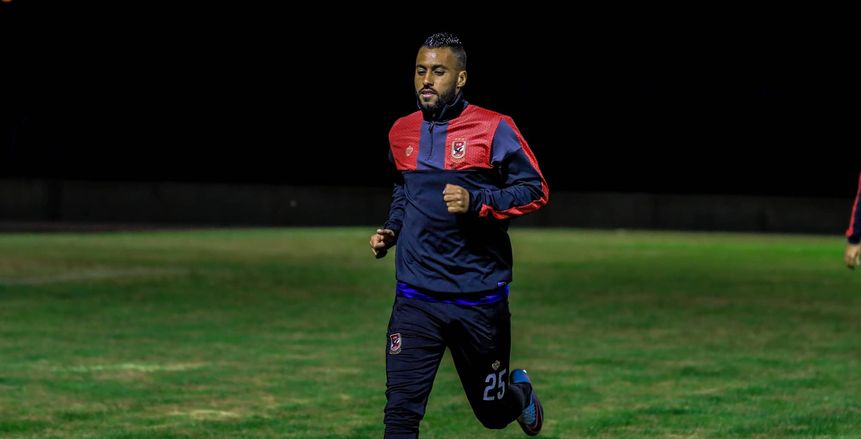 طبيب الأهلي يوضح مدى إصابة «عاشور».. وموقفه من المشاركة بـ «مران الغد»