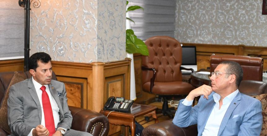 تفاصيل اجتماع أشرف صبحي برئيس اتحاد الطائرة والاستعداد لبطولة العالم للرجال
