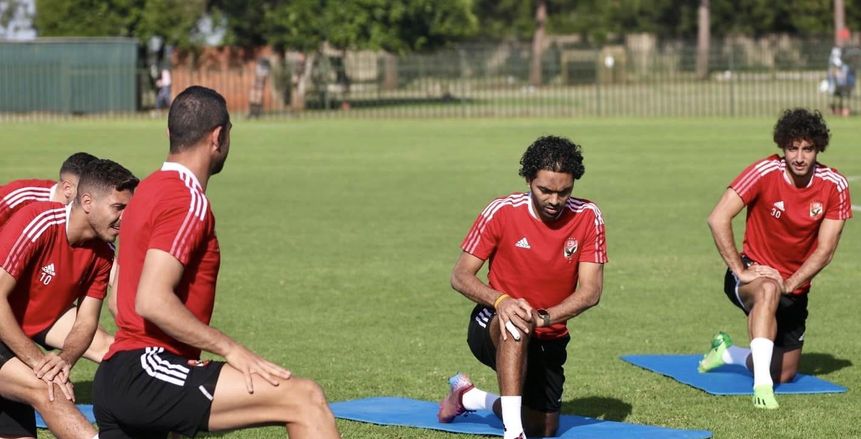تفاصيل برنامج بعثة الأهلي قبل مواجهة القطن الكاميروني.. «أزمة نقص الأوكسجين»