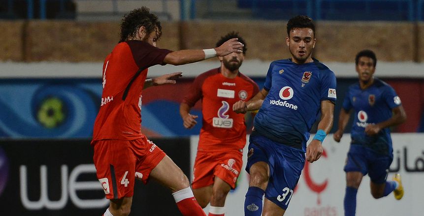 بالفيديو| من مسعود إلى عوض.. مهاجمو الأهلي يقبلون الهدايا دائما