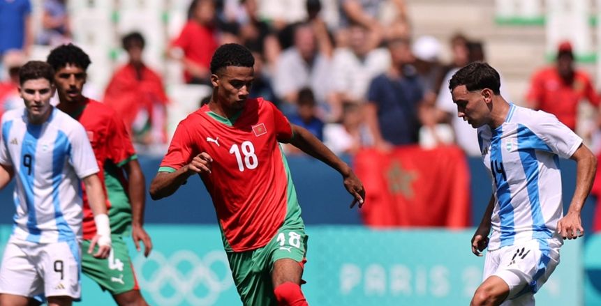 جمهور المغرب يقتحم الملعب بعد التعادل مع الأرجنتين في أولمبياد باريس
