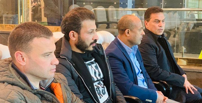حسام البدري يتابع مباراة الأهلي وطنطا من الاستاد