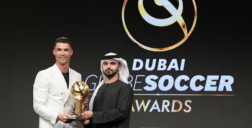 «جلوب سوكر».. كريستيانو رونالدو يتفوق على محمد صلاح ويتوج بلاعب القرن