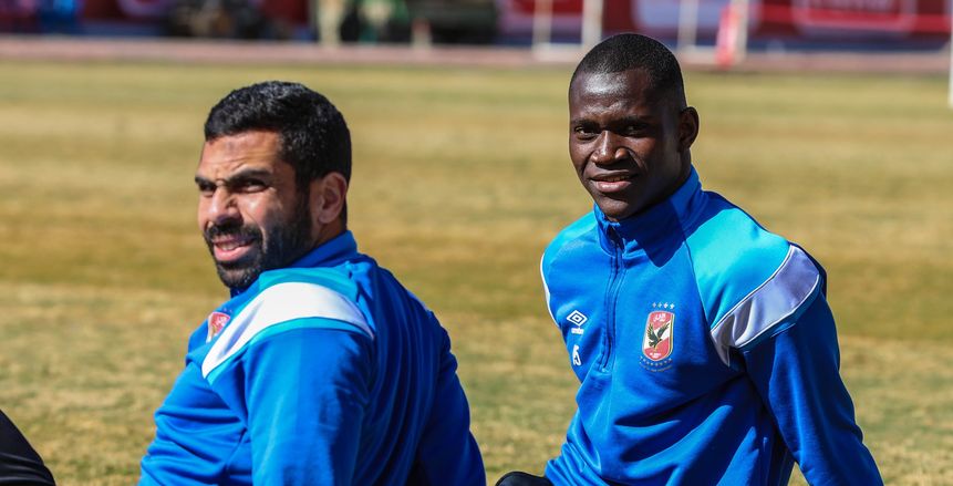بالأسماء.. الأهلي يجهز قائمة بدلاء أحمد فتحي
