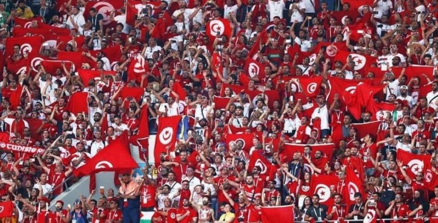 جماهير تونسية تُخرب مقاعد ملعب المدينة التعليمية في كأس العرب (فيديو)