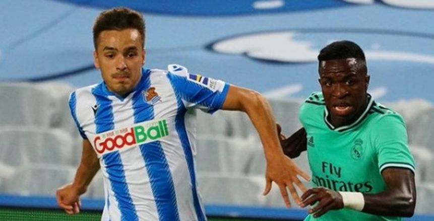 ريال مدريد يتصدر الدوري الإسباني بثنائية في سوسيداد